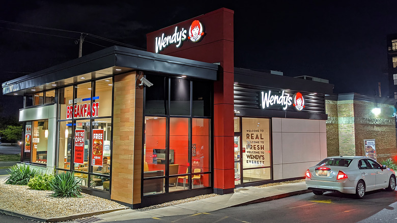 Wendy's late-night drive-thru