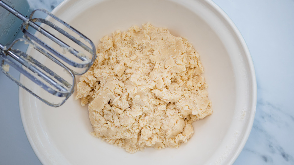 making dough for shortbread cookie recipe