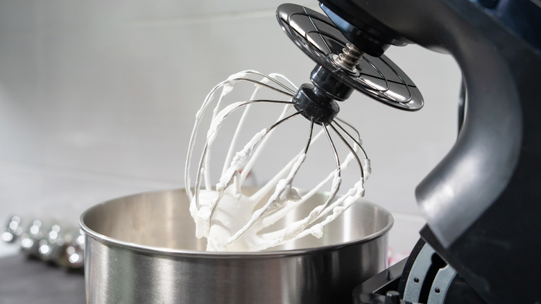 Stand mixer with whipped cream