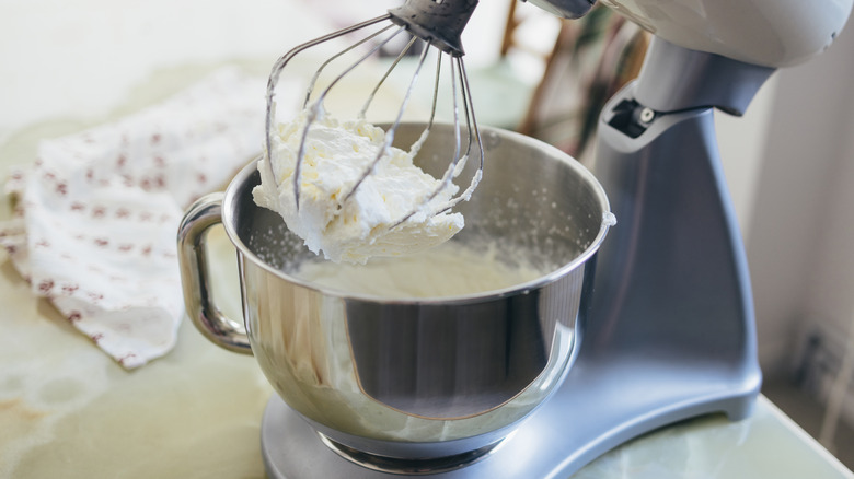 Stand mixer with whipping cream