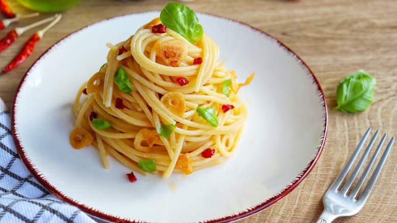 The Simple Way Gordon Ramsay Cooks The Perfect Bowl Of Pasta