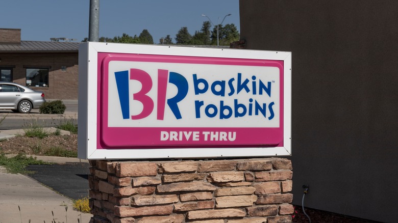 Baskin-Robbins logo on sign