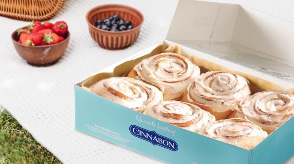 Cinnabon cinnamon rolls 