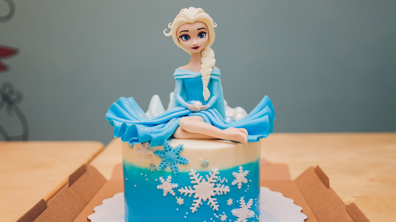 An Elsa cake