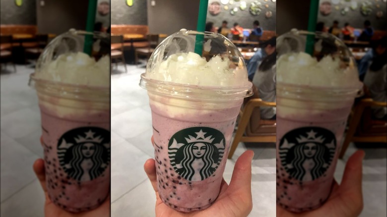 Starbucks yogurt drink in the Philippines