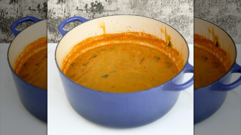 split pea soup in enamel pot