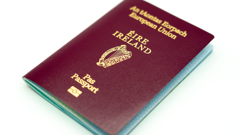 Irish passport 