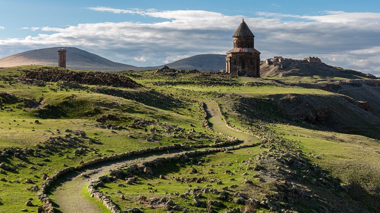 Silk road path