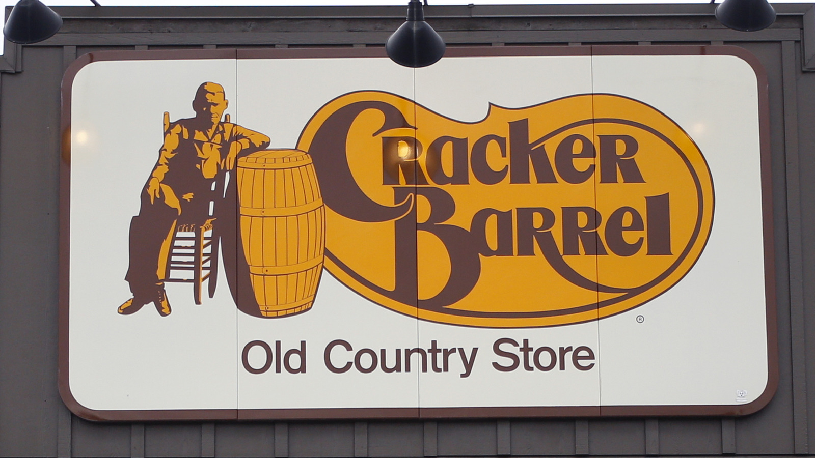 The Surprising Amount Of Money Cracker Barrel Makes From Its Gift Shop