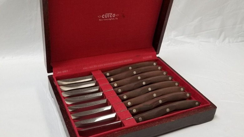 vintage Cutco steak knife set