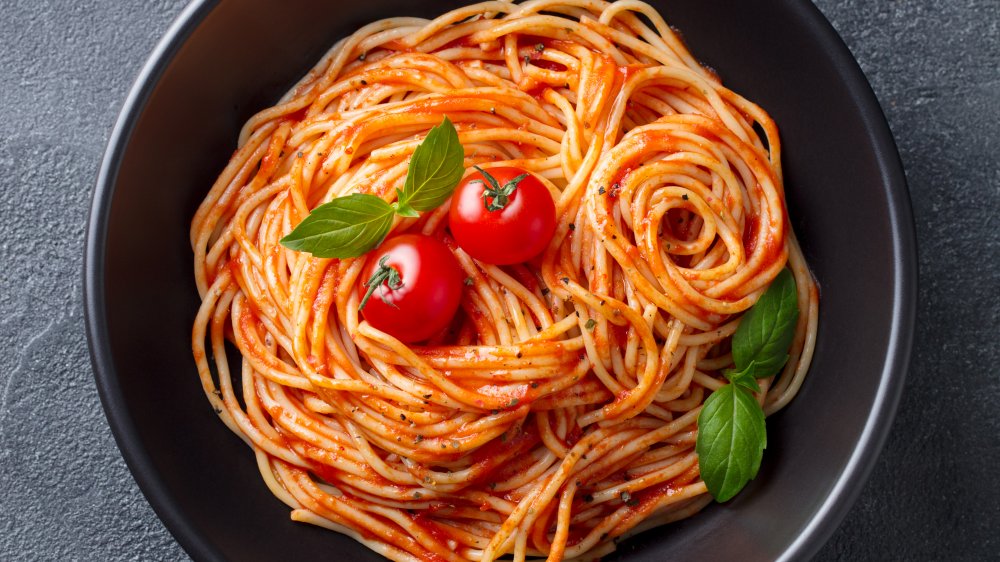 pasta with tomato sauce