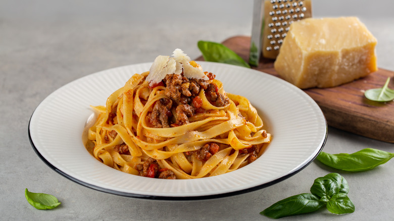 tagliatelle bolognese