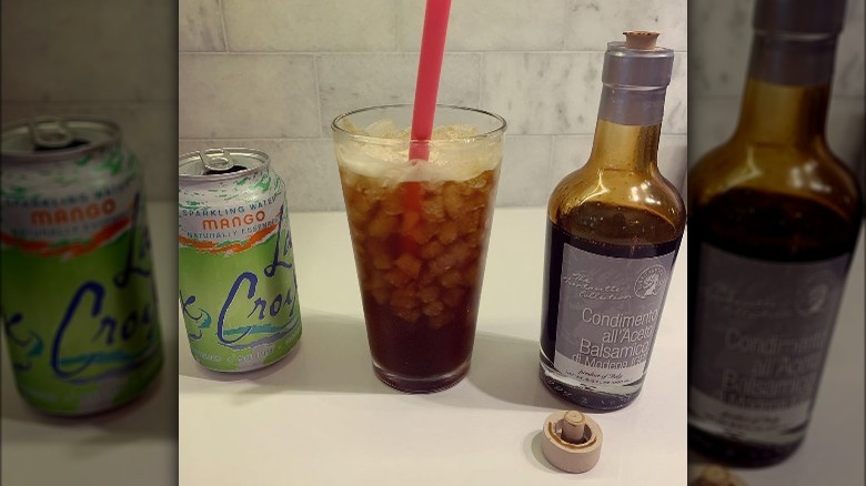 Balsamic vinegar and sparkling water "healthy Coke" 