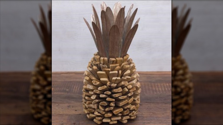 Driftwood pineapple with sharp leaves