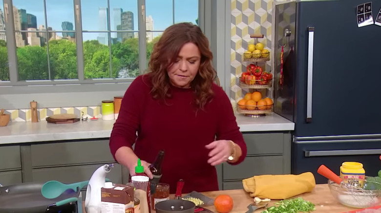 Rachael Ray cooking orange chicken