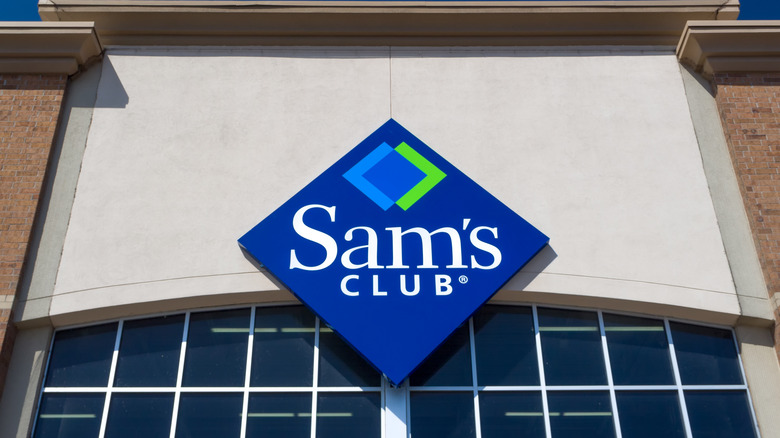 Sam's Club exterior