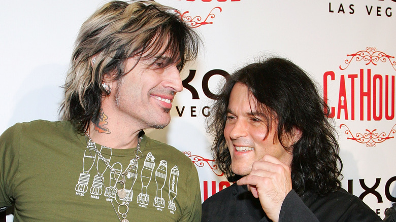 Tommy Lee and Kerry Simon smiling