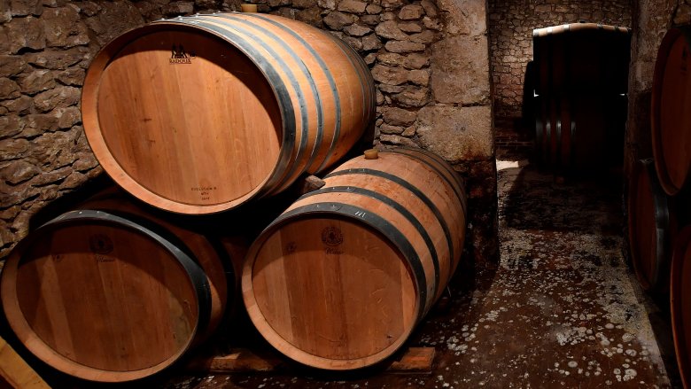 wine barrels 