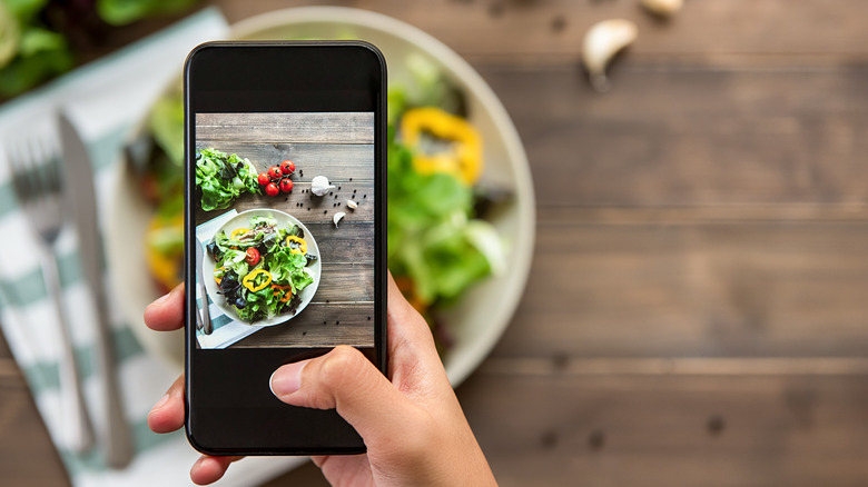 Photographing food