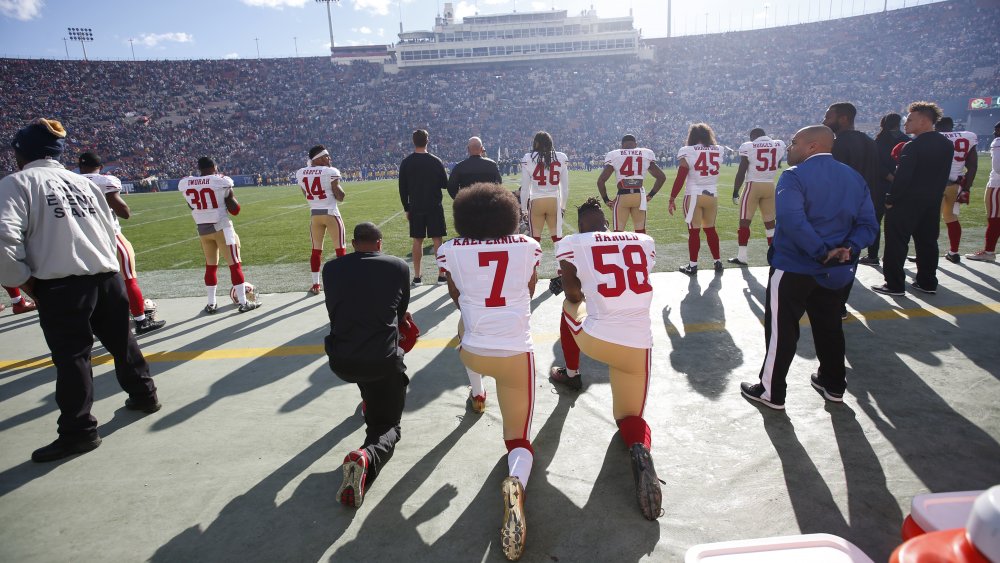 colin kaepernick kneeling national anthem