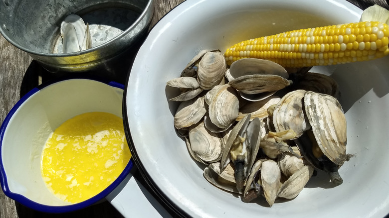 Bowl of steamed clams and butter