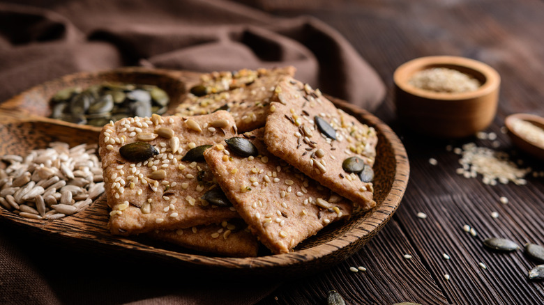 Spelt crackers