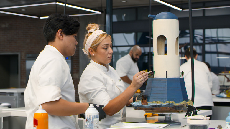 Chef Stephanie Norcio sculpts cake on 'School of Chocolate'