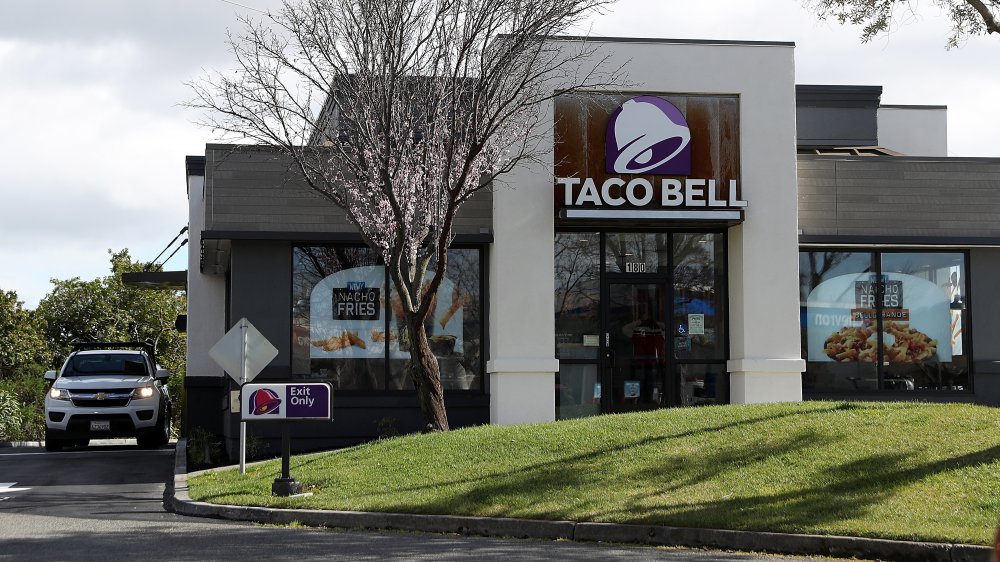 taco bell customer in drive-thru