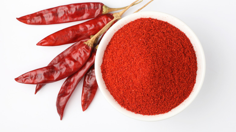 chili powder with whole chiles