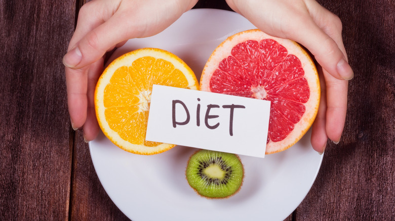 Fruit on plate 