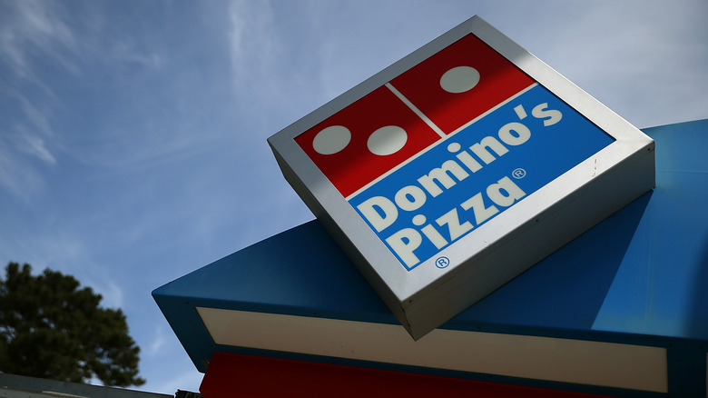 Domino's pizza restaurant sign