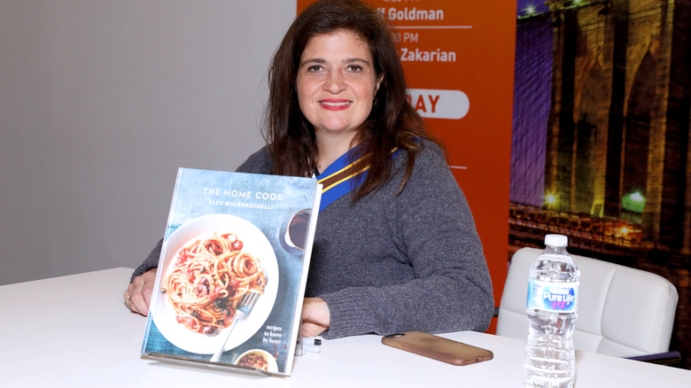 Alex Guarnaschelli signing her book