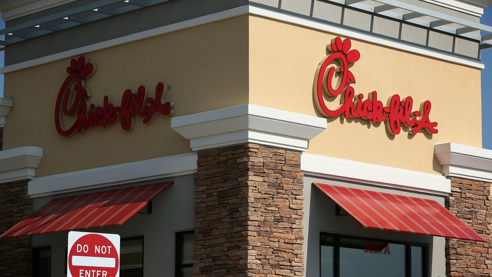The Truth About Walmart's Copycat Chick-Fil-A Sauce