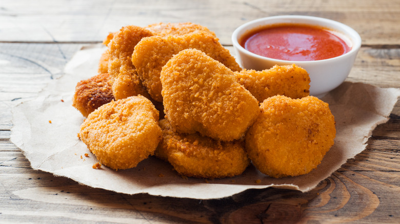 plate of chicken nuggets