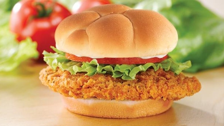 Wendy's spicy chicken sandwich with vegetables