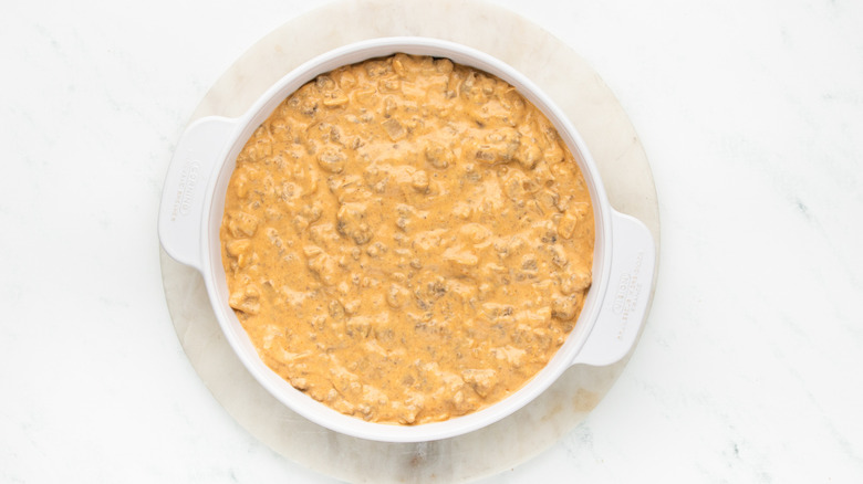 cheeseburger dip in dish