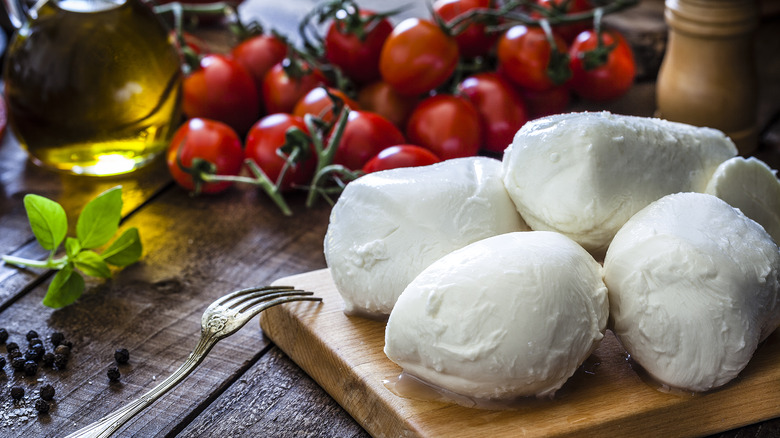 fresh mozzarella cheese