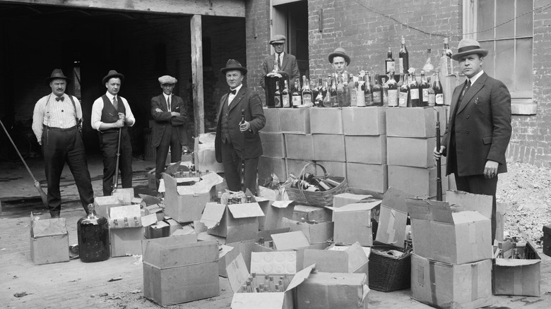 Alcohol raid during the Prohibition