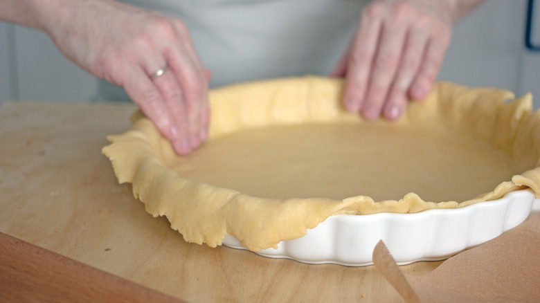 Making pie crust