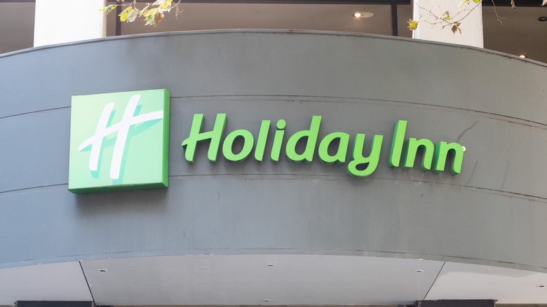 Holiday Inn sign 