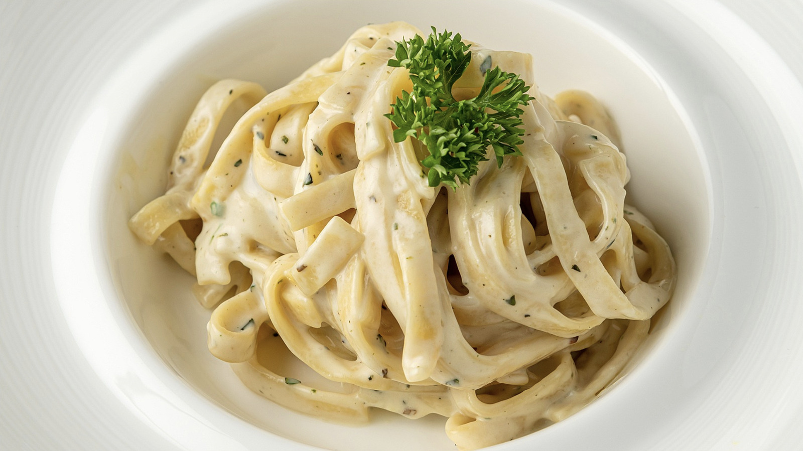 The Unexpected Ingredient That Will Majorly Upgrade Your Alfredo Sauce   L Intro 1674493839 