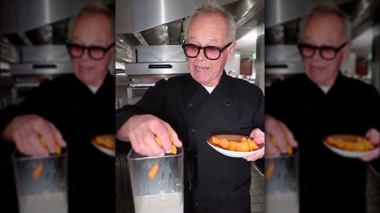 Wolfgang Puck makes macaroni