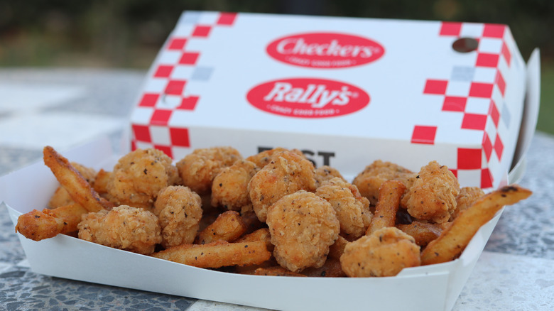 Checkers & Rally's food