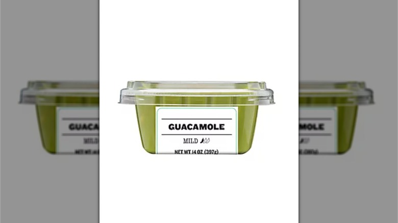 Albertsons mild guacamole plastic container