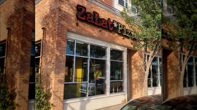 ZaLat Pizza restaurant exterior