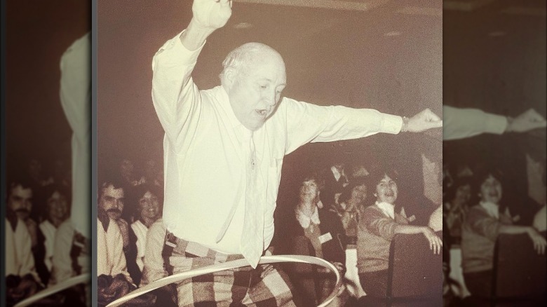 Truett Cathy hula-hooping 