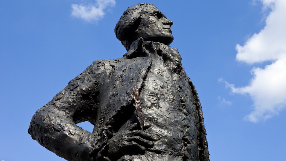 Statue of Thomas Jefferson in France