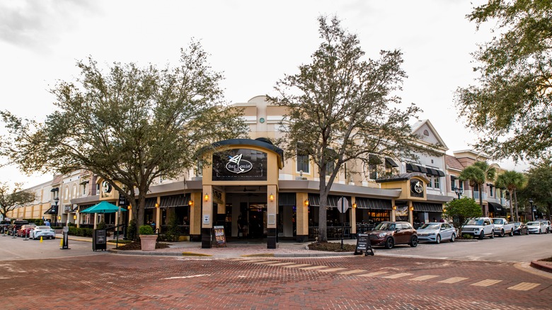 Bar Louie exterior on brick street