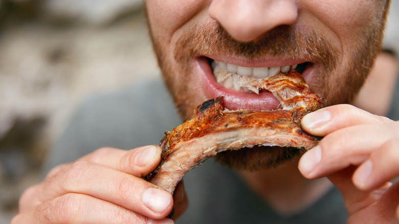 Eating ribs