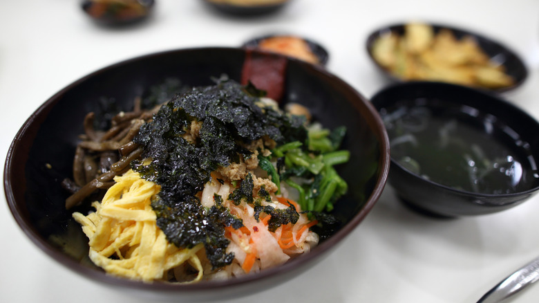 Bibimbap topped with seaweed